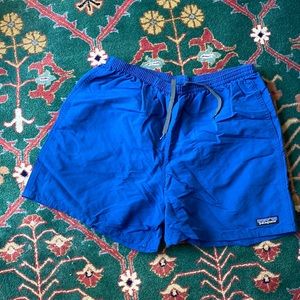 Blue Patagonia men’s baggies, 5” inseam